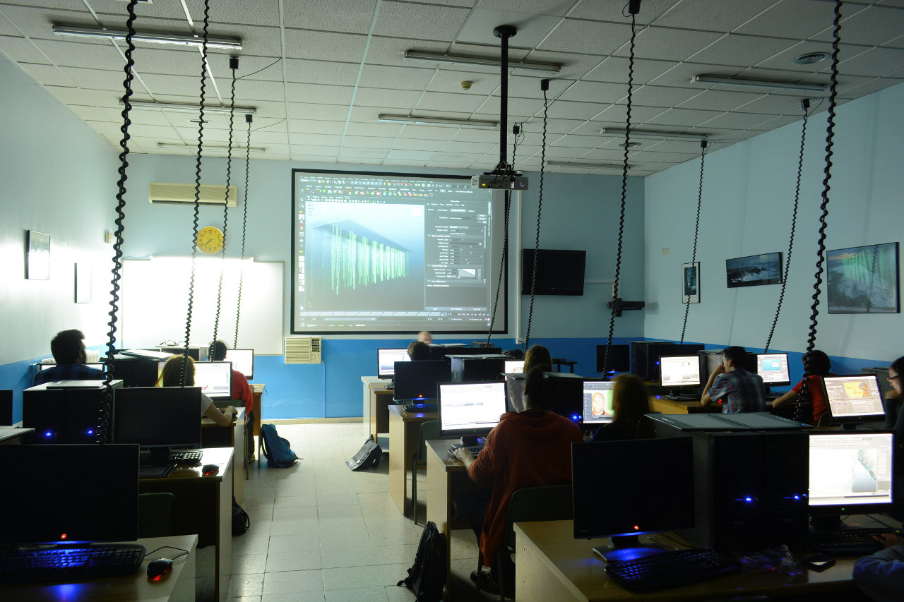 Escuela de Imagen y Sonido de Vigo EISV. Aulas multimedia para alumnos - Aula clases en general